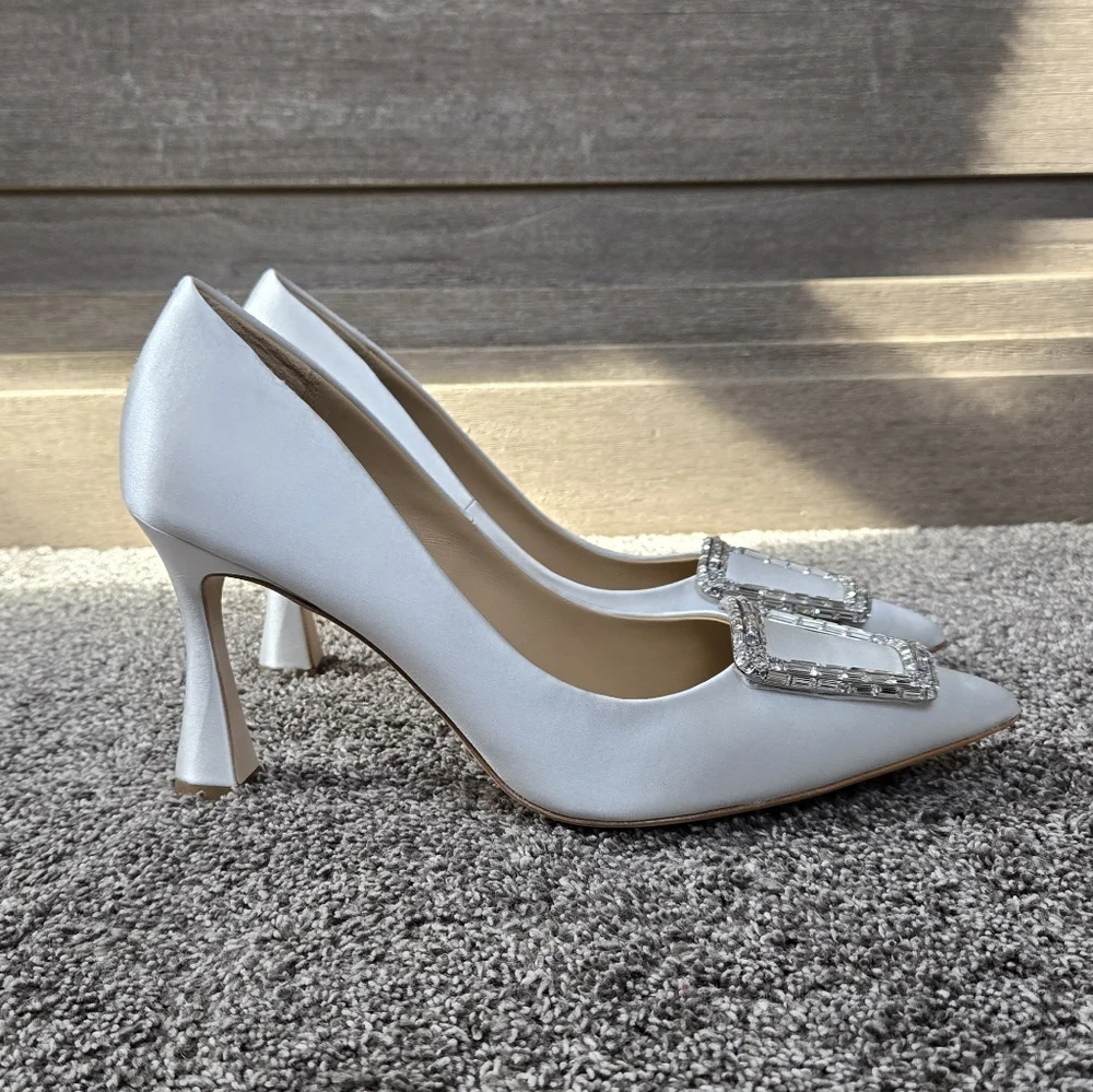 Badgley Mischka Aubree Pointed Toe Stiletto White Heels NEW size 10 - Picture 5 of 14